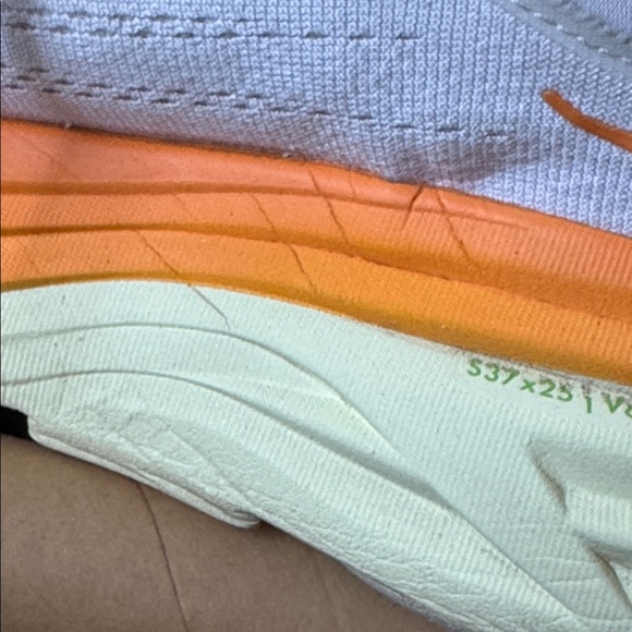 HOKA BONDI 8 Solar Flare Runners - Picture 8 of 10